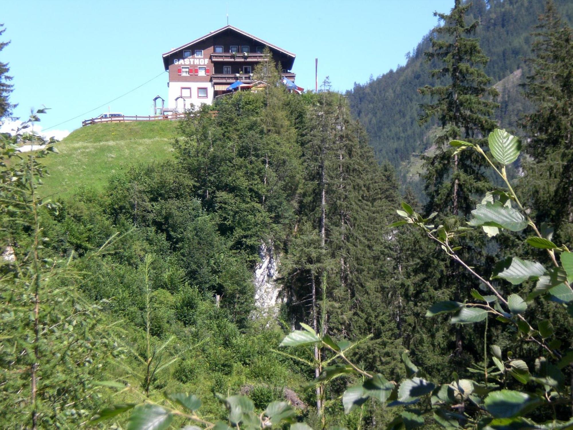 ホテル Gruppen Und Familienhof Falkenstein クリムル エクステリア 写真